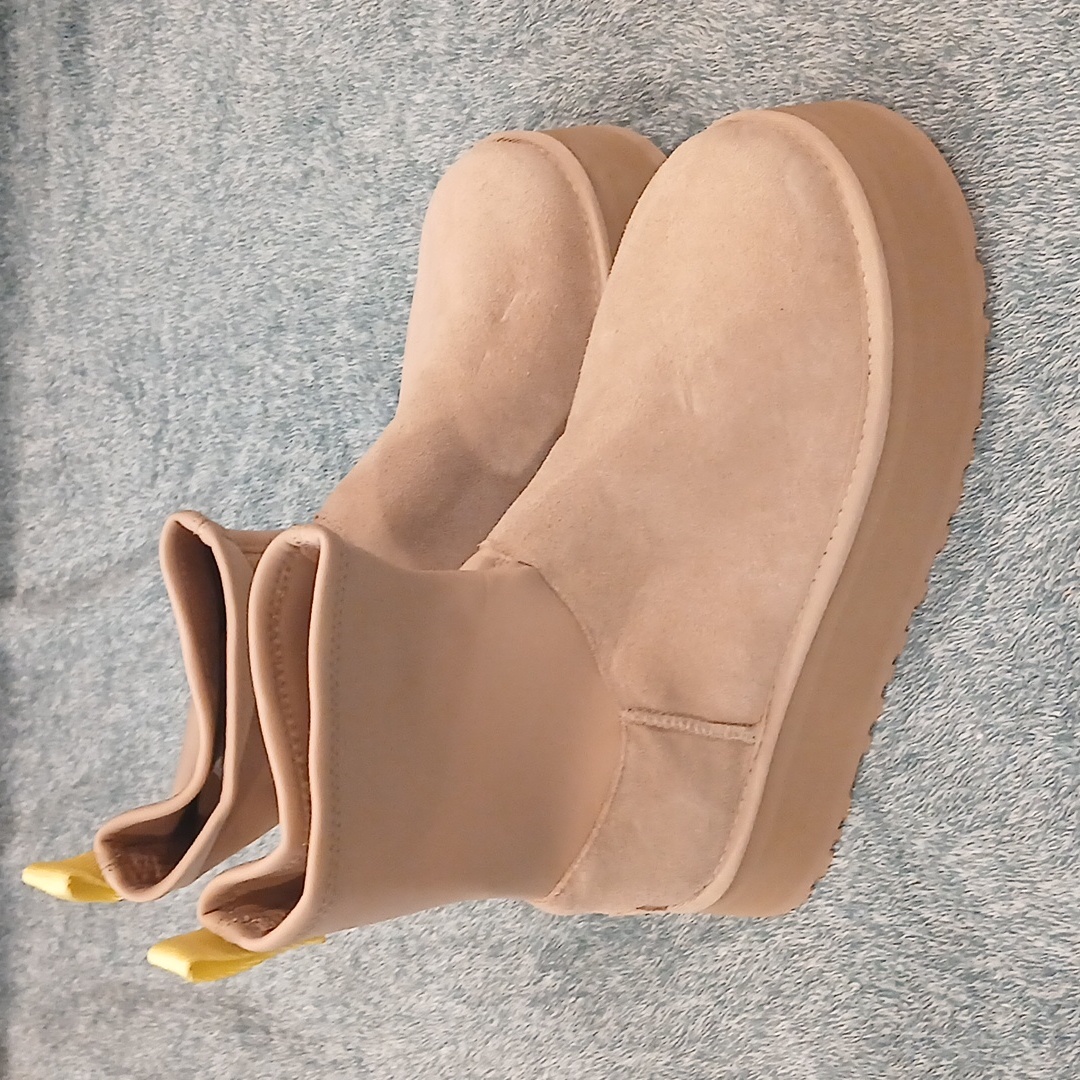Ugg Brown Classic Platform Dipper Snow Boots Size 9